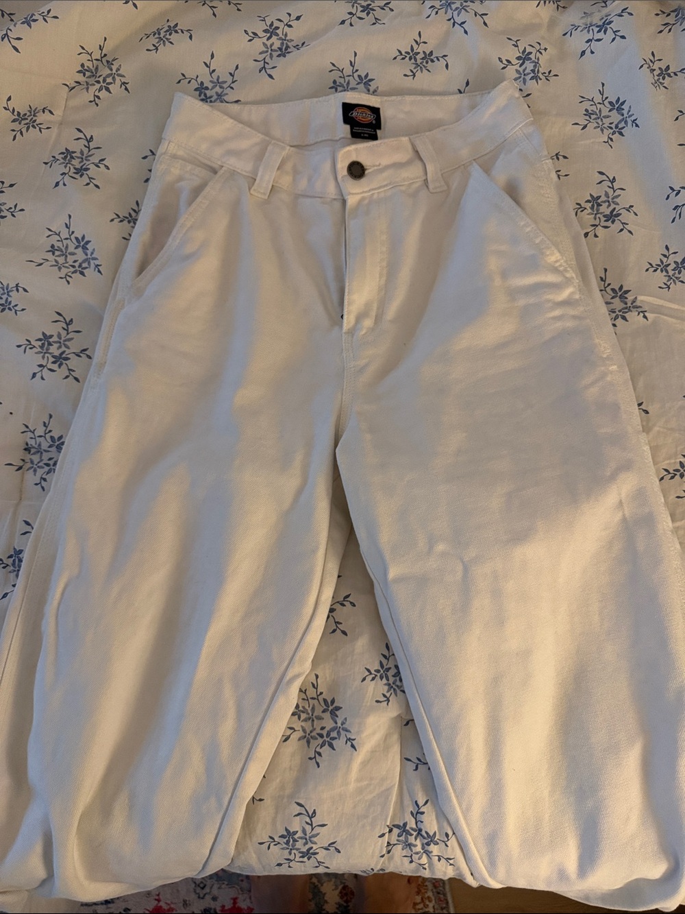 Dickies Women’s White Straight-Leg Jeans